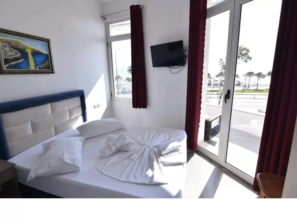 Mare Blu Hotel_Bar DBL 2.jpg